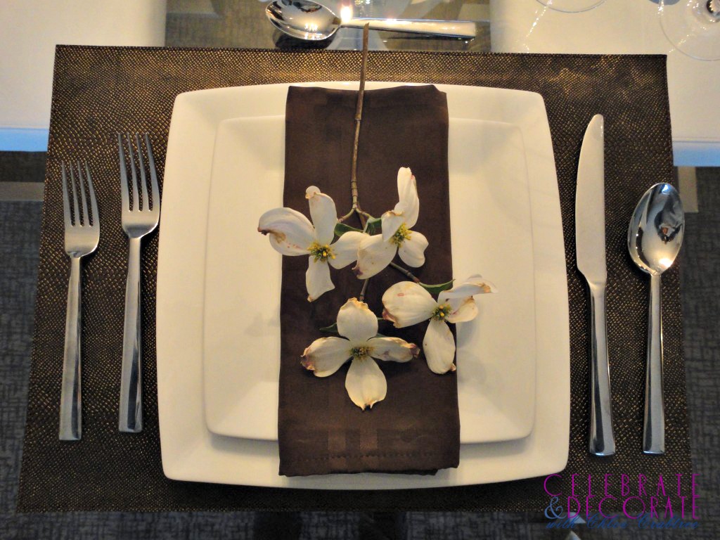 Dogwood and brown tablesetting