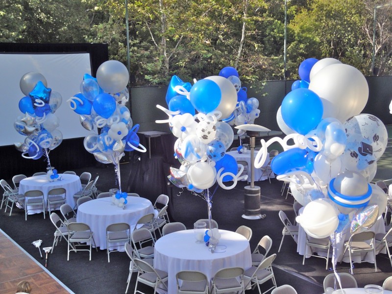 Graduation party blue and white fun balloon centerpieces