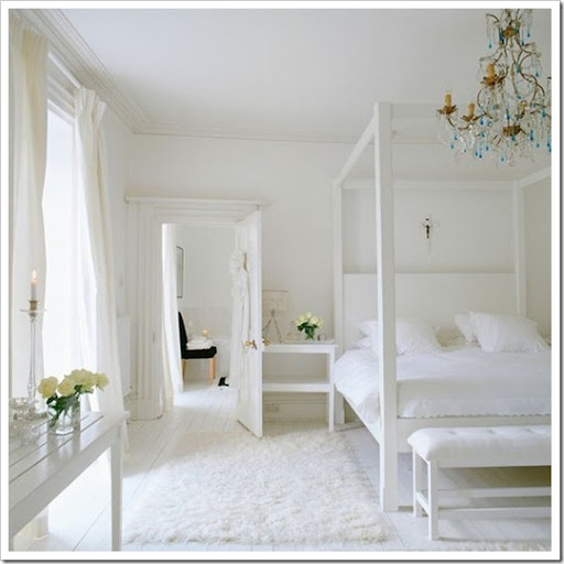 Chloe at Home ~ Inspiring all white rooms - Celebrate & Decorate