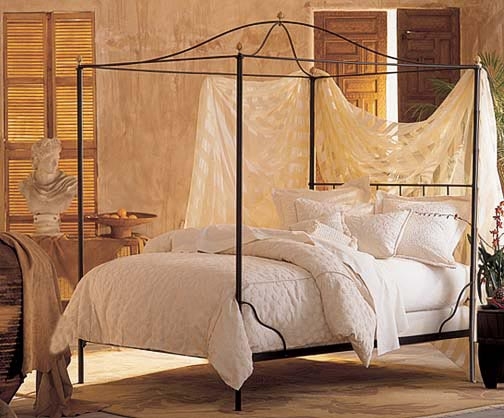 Metal canopy campaign bed