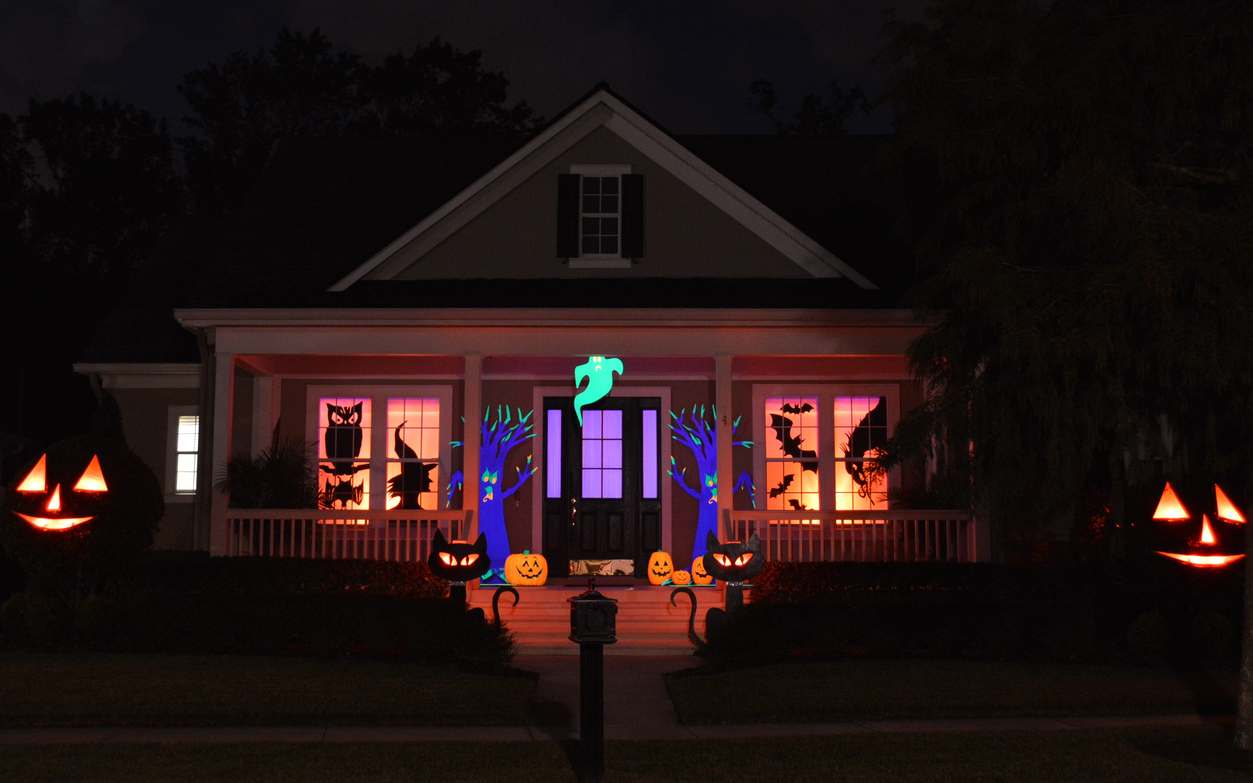 ★ How to light up house for halloween