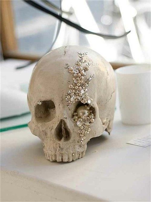 Glam Skull Decoration