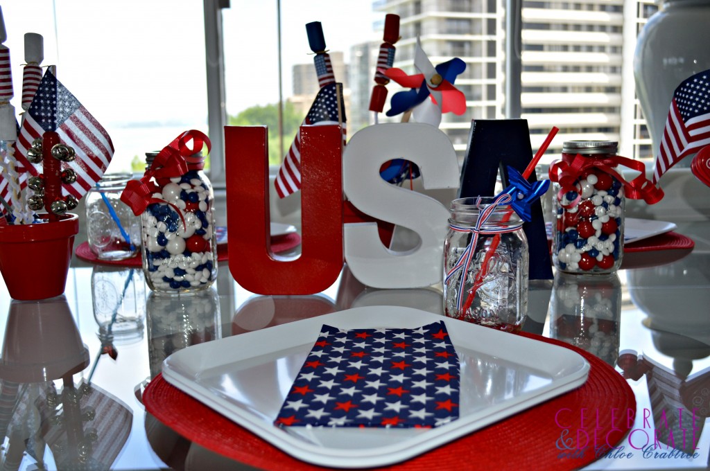 Fourth-of-July-tablescape