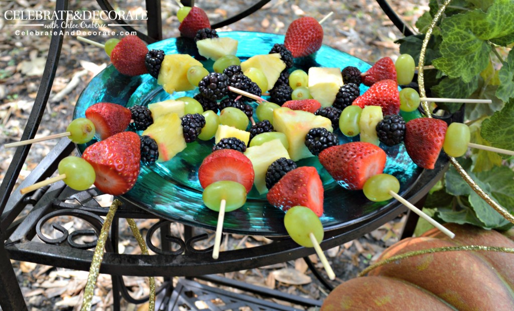 Fruit-skewers-for-a-tea-party
