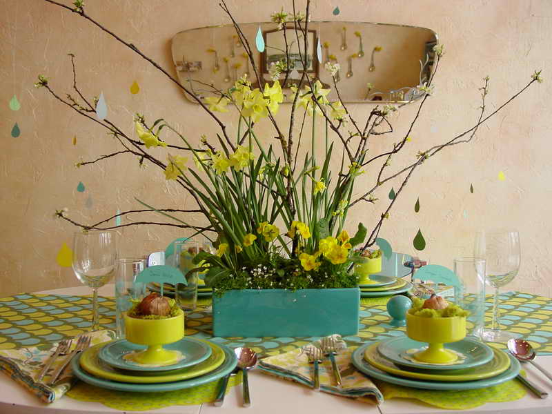 Peaceful-Spring-Tables-Decor