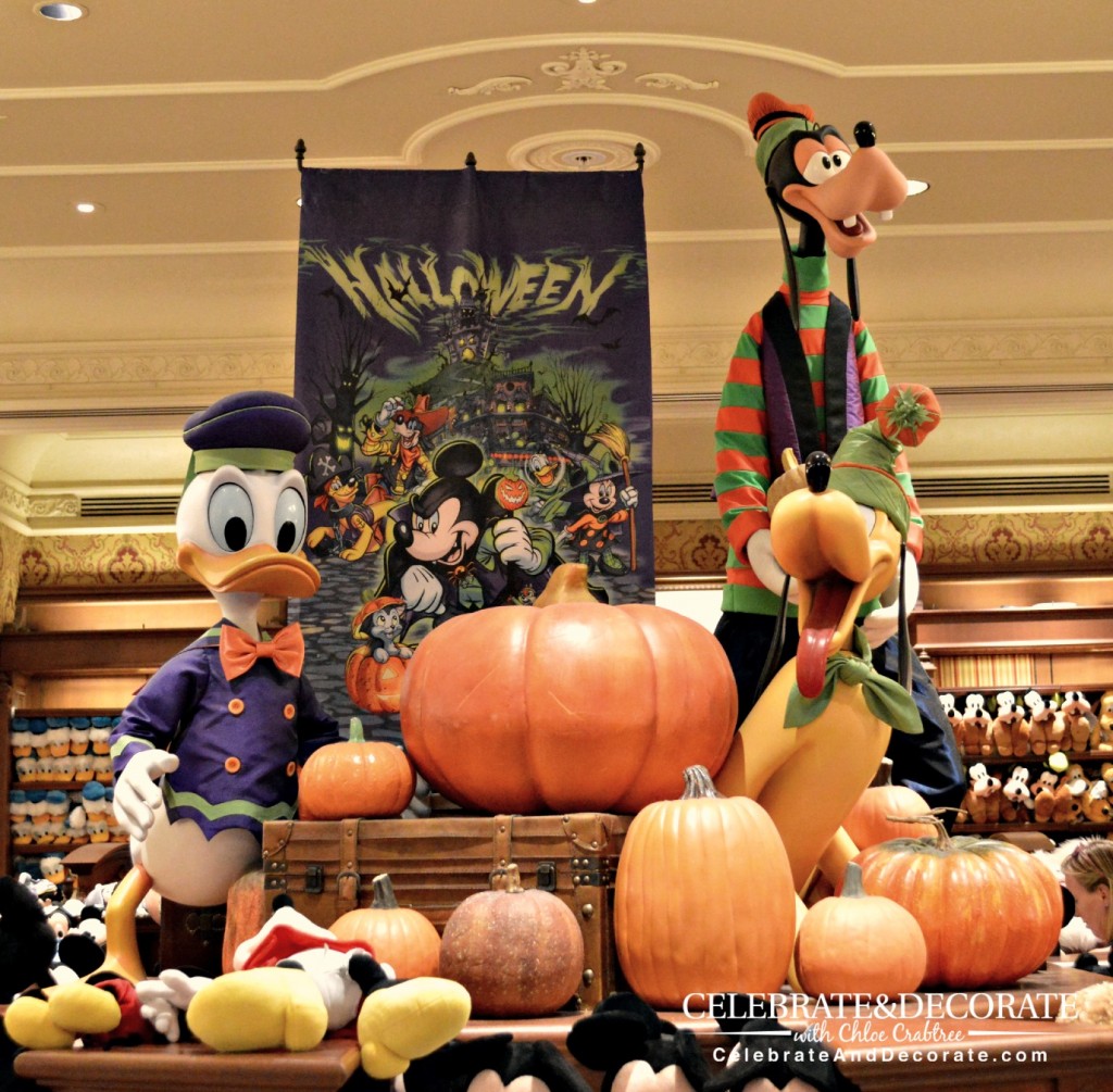 Mickey's Pals for Halloween