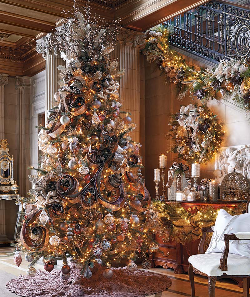 A Vintage Glamour Christmas Tree