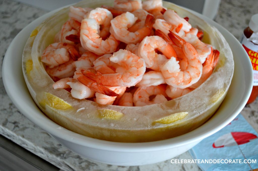How to make an ice bowl for serving shellfish