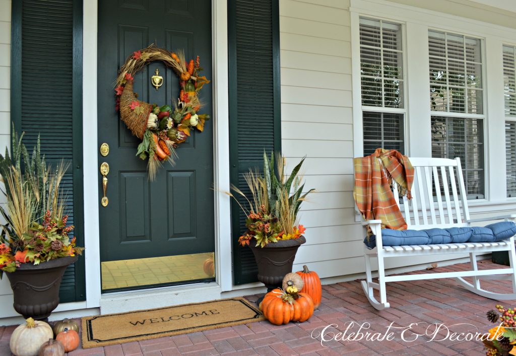 A pretty Fall front porch