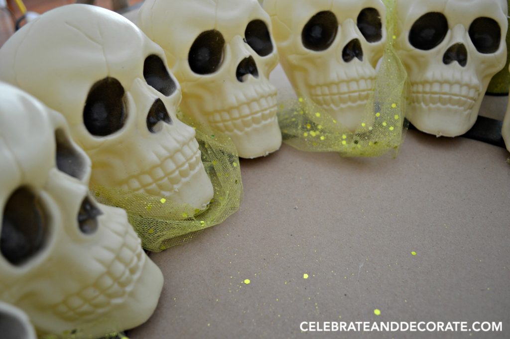 make-a-creepy-halloween-wreath-from-dollar-store-skulls