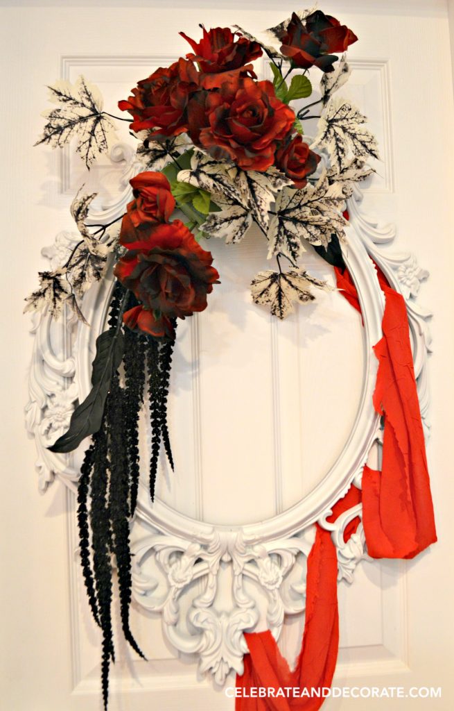 red-and-black-creepy-halloween-wreath