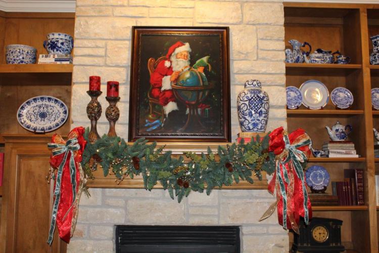 belle-bleu-interiors-french-country-christmas-mantel-9