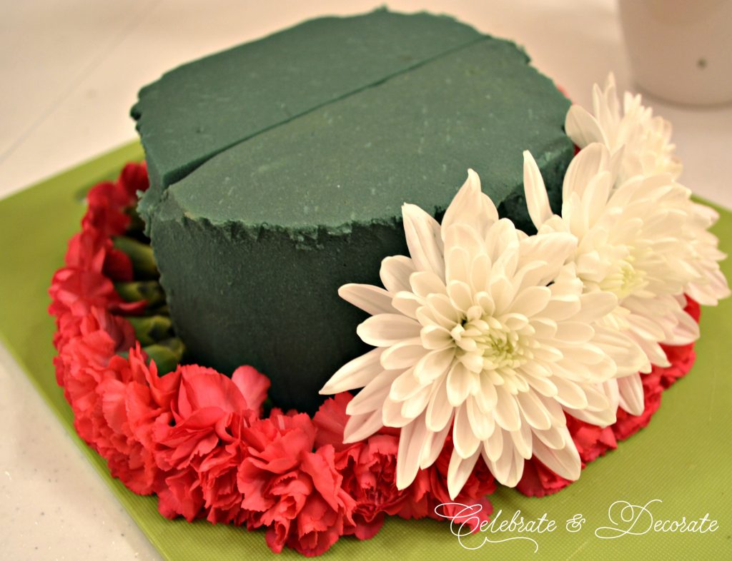 How to make a floral cake