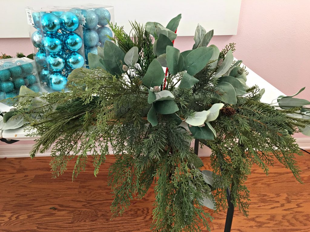 Make a coastal Christmas arrangement for your mantel!