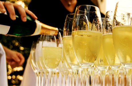 Glasses-of-Champagne460x300