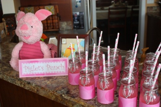 Winnie the Pooh, Piglet punch served in bottles with pink and white straws