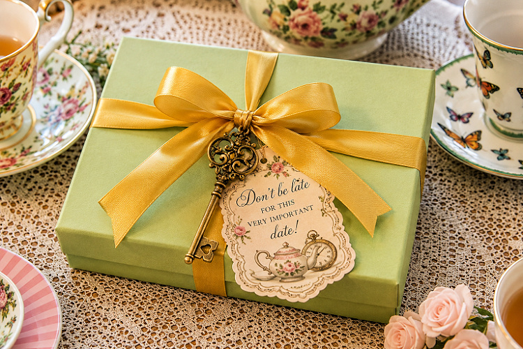 Alice in Wonderland Baby Shower ~ Invitations