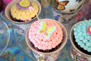 Alice in Wonderland Baby Shower Cupcake