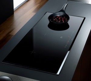 Smooth cooktop for a narrow countertop that offers induction cooking