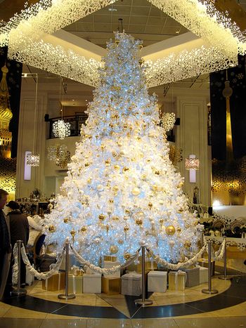 6Gold and White Christmas Tree