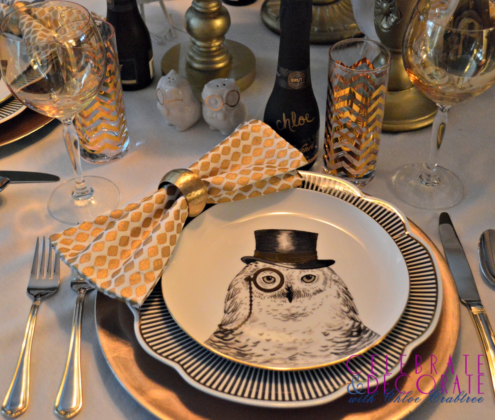 A Dapper Owl Holiday Tablescape