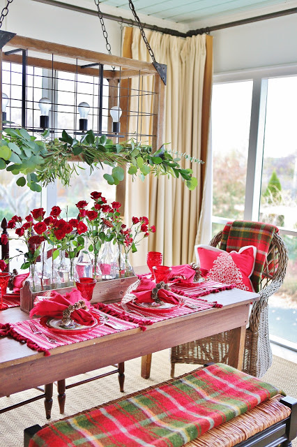 23 Amazing Christmas Tablescapes
