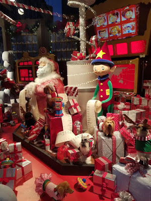 Shop Windows for the Holidays