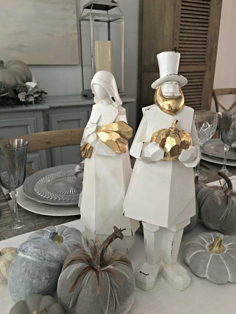 Neutral Thanksgiving Tablescape