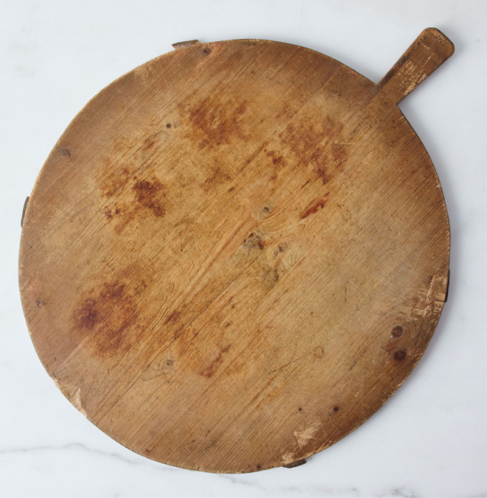 Large round wooden board 