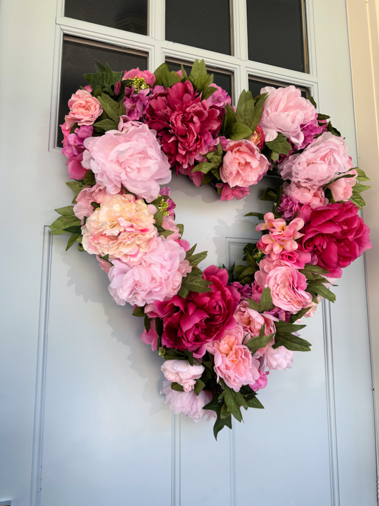 How to Make a Beautiful Floral Valentine’s Wreath