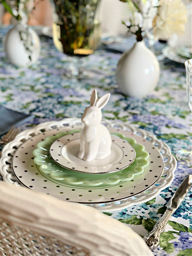 An Elegant Easter Tablescape